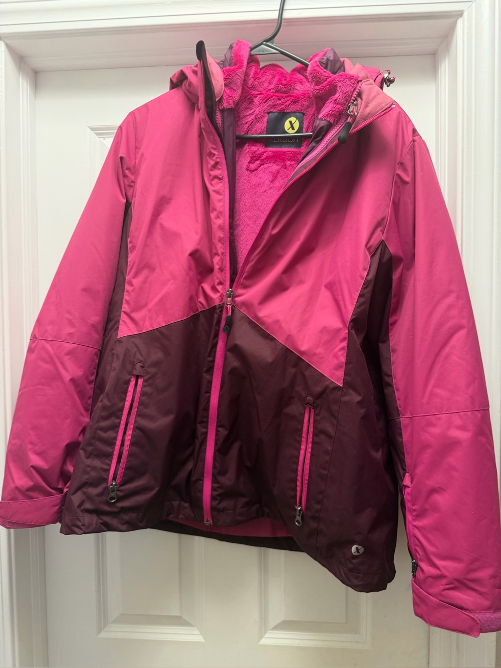 Xersion Two-Tone Pink and Berry Woman’s Puffer Jacket with Hood